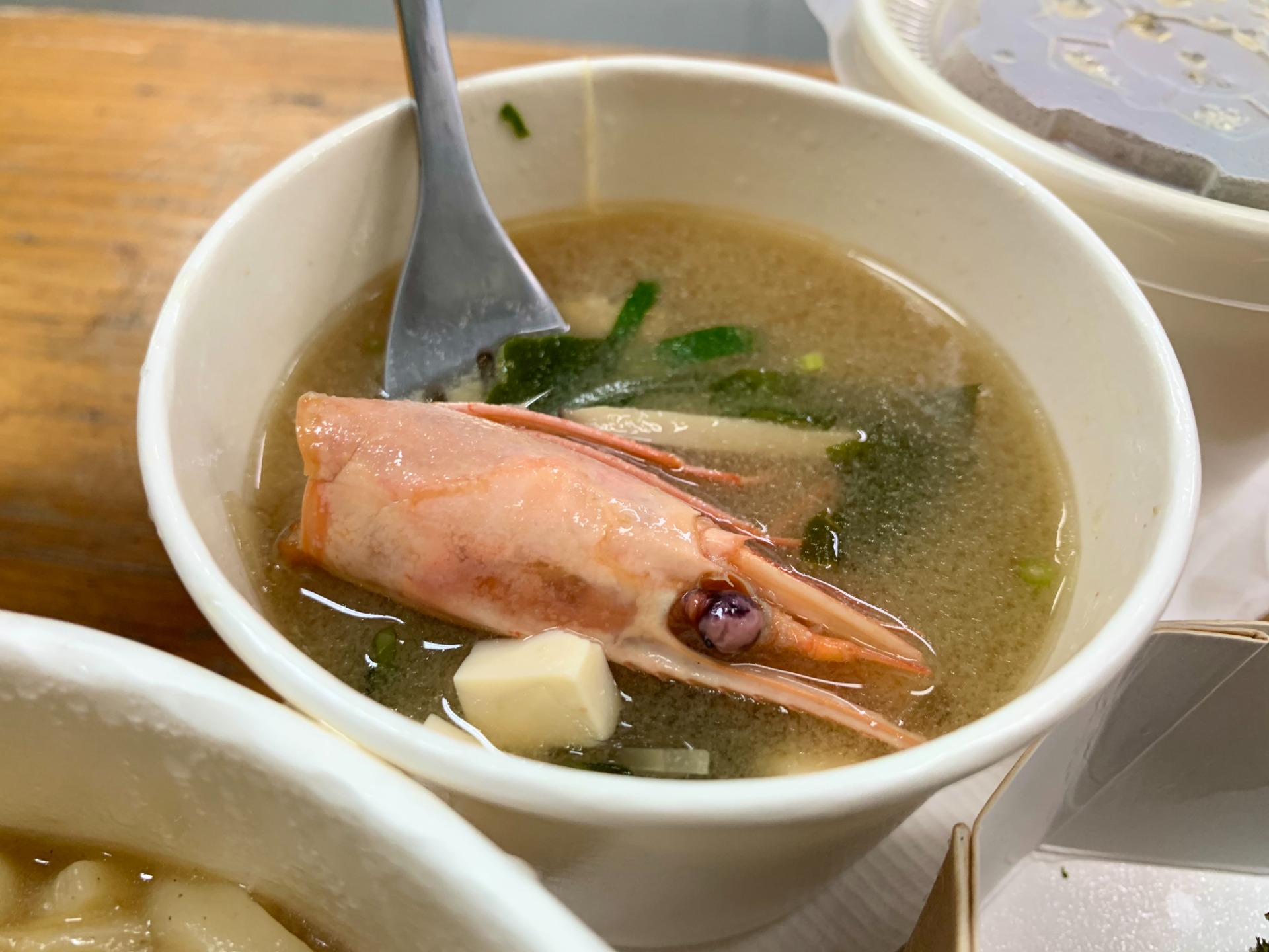 游壽司麗水店的味噌湯